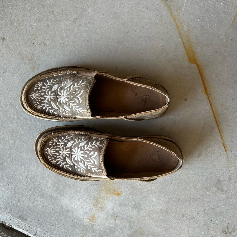 Ariat shoes